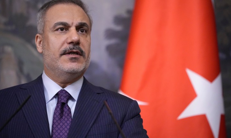 Турция към САЩ: Не правете от Иран втора Венецуела